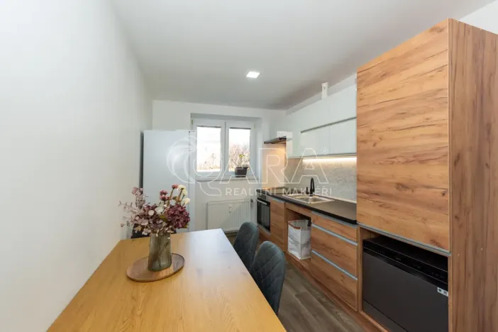 Pronájem bytu 2+1, Trutnov - Střední Předměstí, Tkalcovská, 56 m2