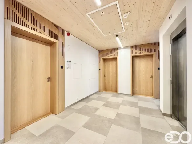 Pronájem bytu 3+kk, Praha, Ujgurská, 57 m2