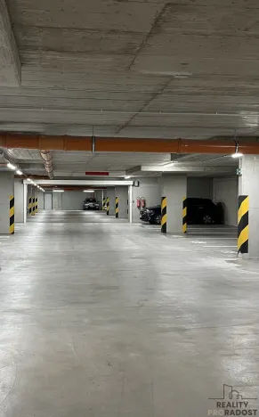 Pronájem garážového stání, Olomouc, Aloise Rašína, 15 m2