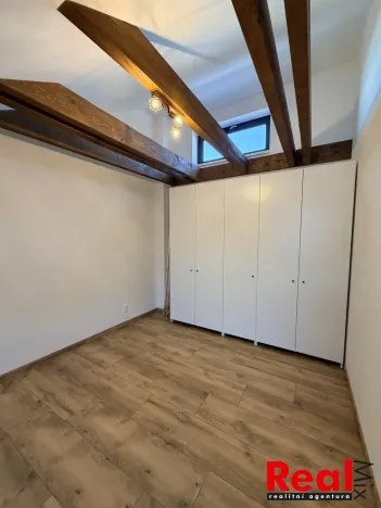 Pronájem bytu 2+kk, Brno, Mlaty, 60 m2