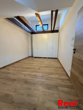 Pronájem bytu 2+kk, Brno, Mlaty, 60 m2