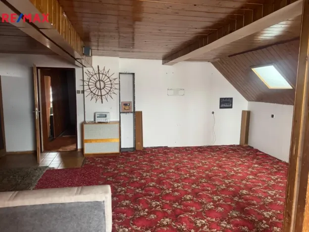 Prodej vícegeneračního domu, Podhradní Lhota, 280 m2