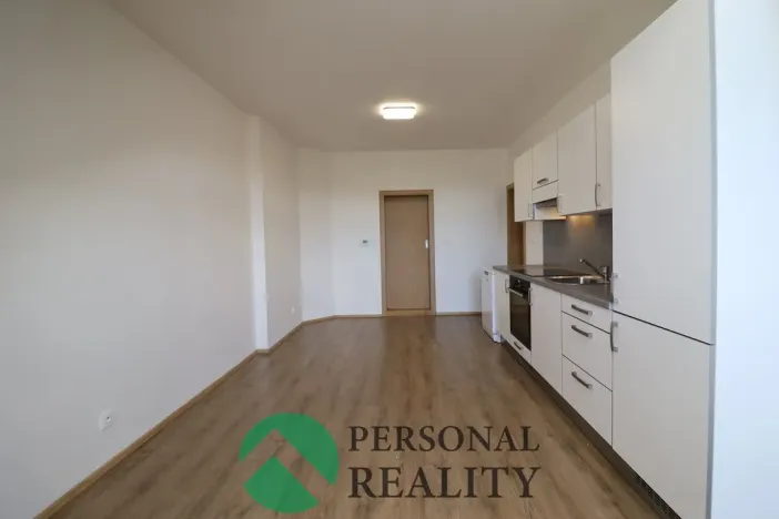 Pronájem bytu 2+kk, Karlovy Vary, Na Vyhlídce, 78 m2
