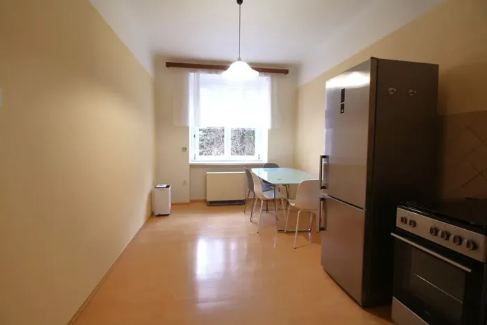 Dražba bytu 2+kk, Praha - Břevnov, U kaštanu, 50 m2