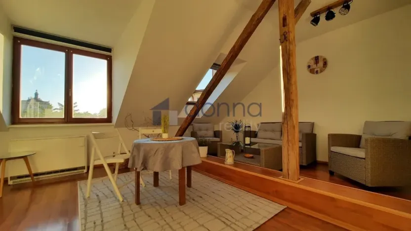 Pronájem bytu 1+kk, Praha, Na vartě, 37 m2