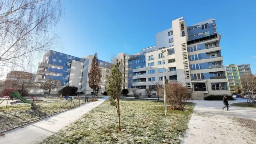Pronájem bytu 2+kk, Praha - Letňany, Chlebovická, 56 m2