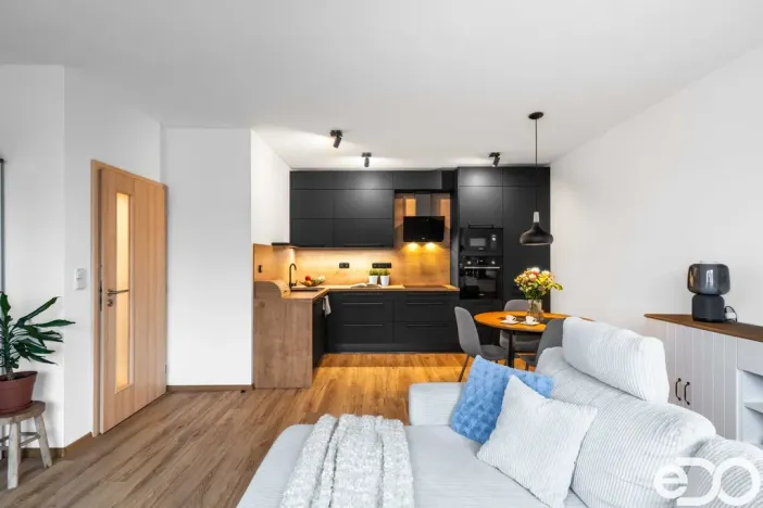 Prodej bytu 2+kk, Cerhenice, Za Cukrovarem, 60 m2