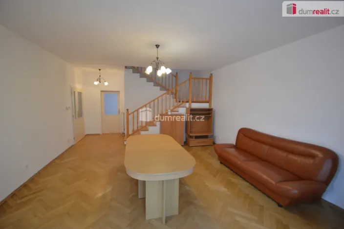 Pronájem rodinného domu, Jeneč, Úhonická, 166 m2