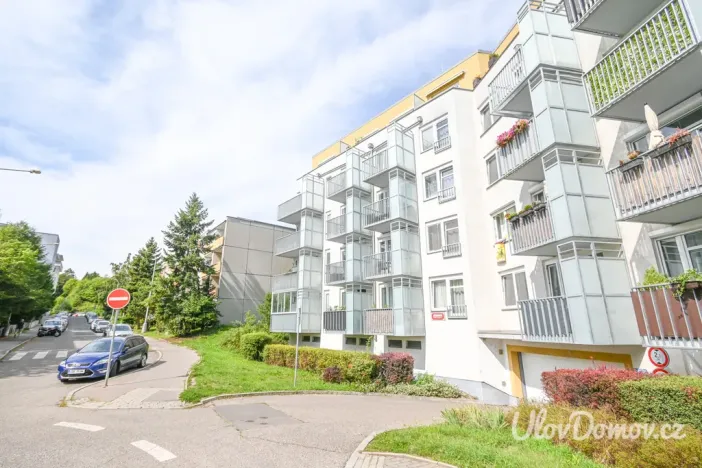 Prodej bytu 2+kk, Praha - Motol, Jeřabinová, 63 m2