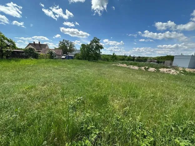 Prodej pozemku pro bydlení, Loučeň, Spojovací, 1321 m2