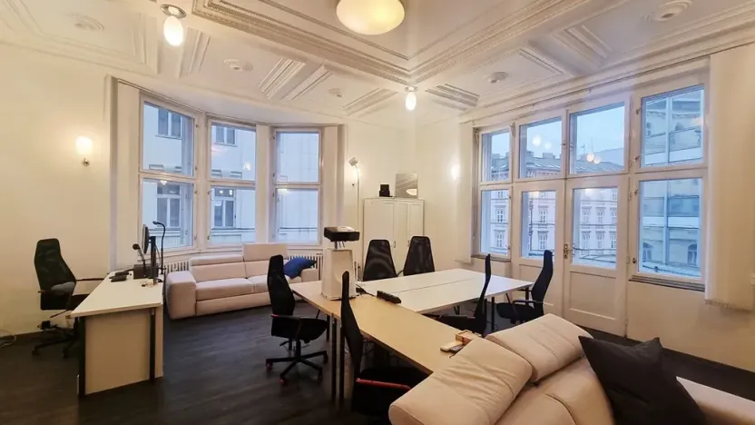 Pronájem kanceláře, Brno, Sukova, 53 m2