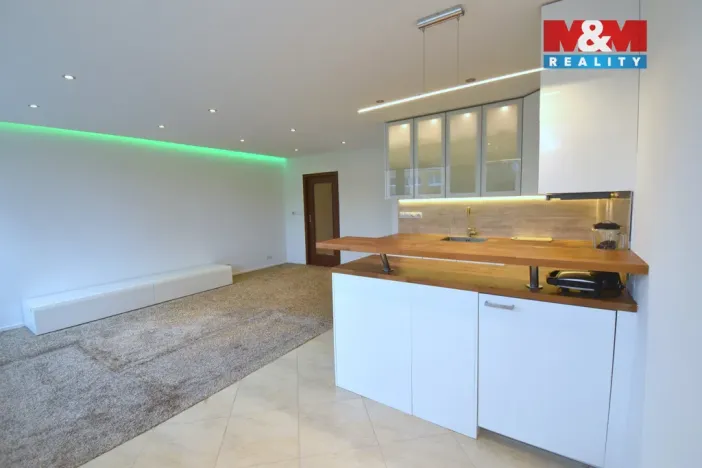 Pronájem bytu 3+kk, Praha - Prosek, Jetřichovická, 63 m2