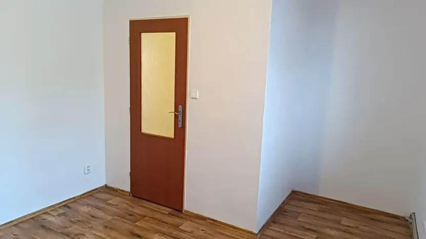 Pronájem bytu 3+kk, Praha - Kobylisy, Bořanovická, 50 m2
