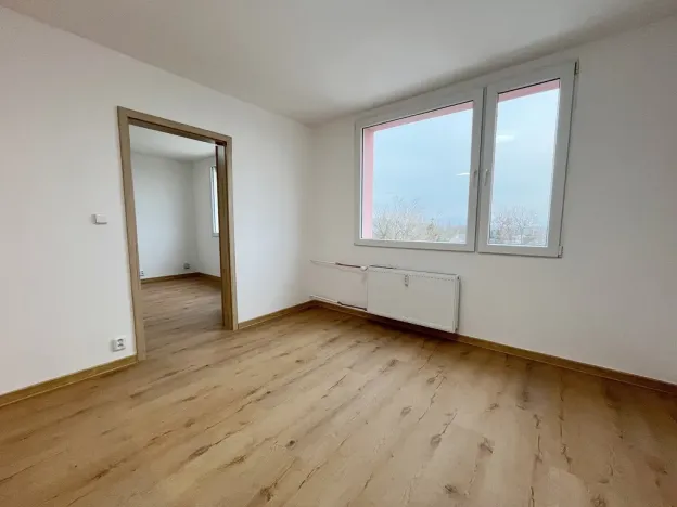 Pronájem bytu 1+1, Chlumec, Krokova, 36 m2