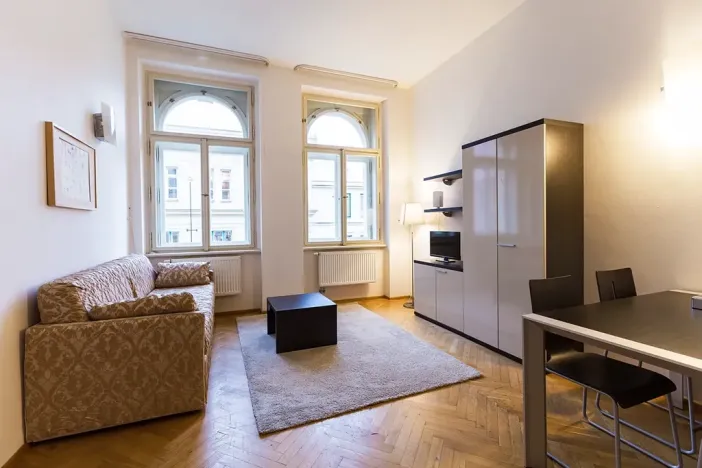 Pronájem bytu 2+kk, Praha - Nové Město, Hálkova, 49 m2