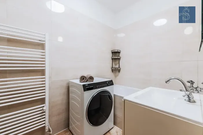 Prodej bytu 2+kk, Praha - Vyšehrad, Neklanova, 42 m2