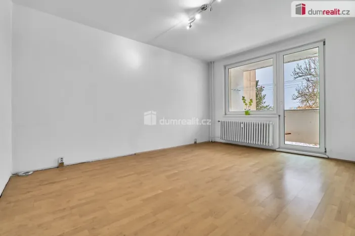 Prodej bytu 2+1, Karlovy Vary - Stará Role, Závodu míru, 63 m2