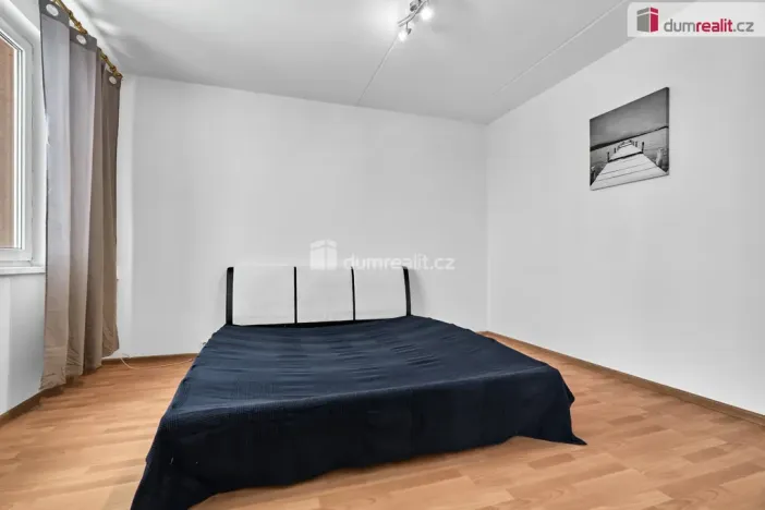 Prodej bytu 2+1, Karlovy Vary - Stará Role, Závodu míru, 63 m2