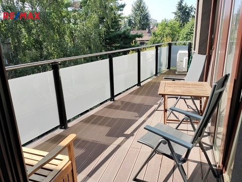 Pronájem bytu 4+1, Praha - Kobylisy, Služská, 96 m2