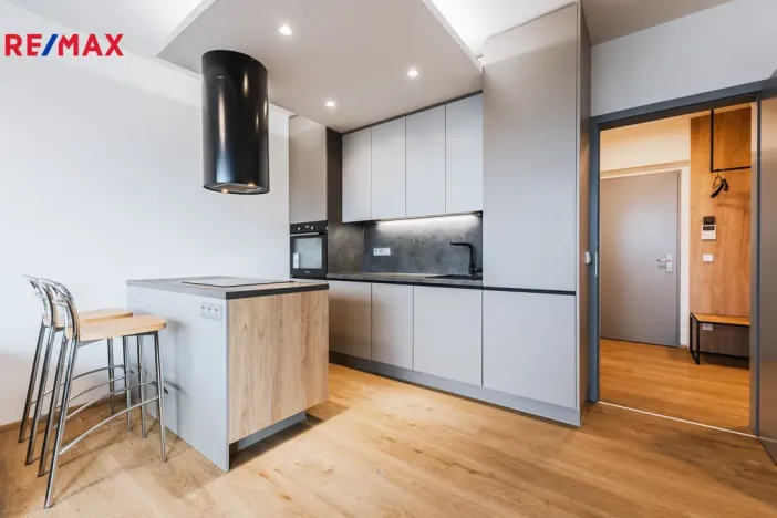 Pronájem bytu 2+kk, Praha - Libeň, U Vlachovky, 53 m2