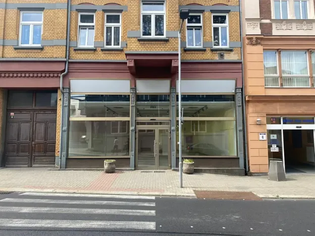 Pronájem obchodního prostoru, Rumburk, Třída 9. května, 300 m2