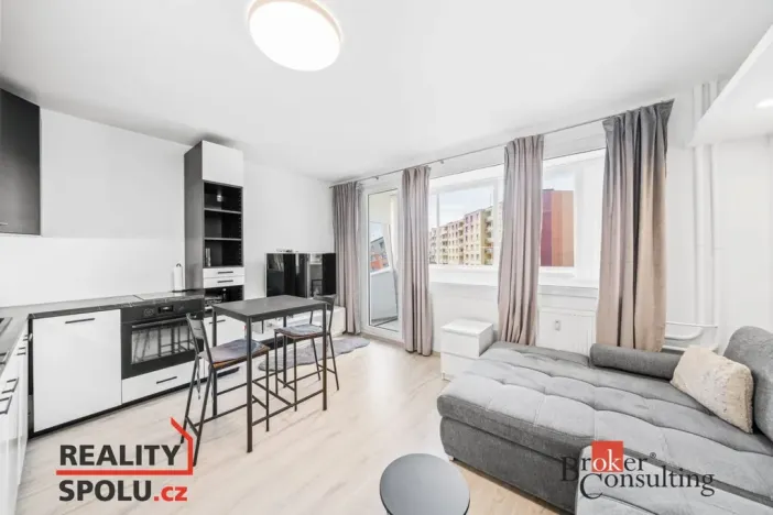 Pronájem bytu 1+kk, Plzeň - Bolevec, Kralovická, 32 m2