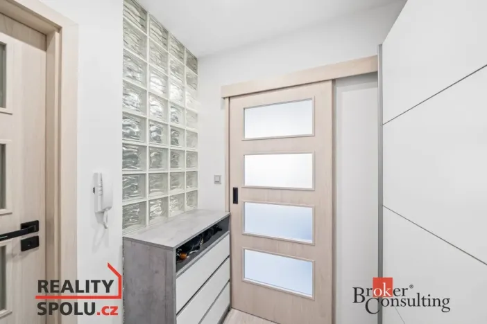 Pronájem bytu 1+kk, Plzeň - Bolevec, Kralovická, 32 m2