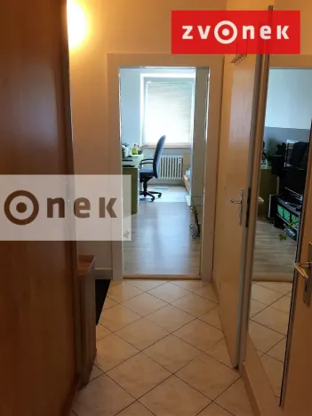 Pronájem bytu 1+1, Zlín, U Trojáku, 36 m2