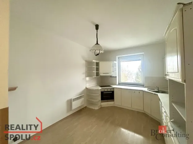Pronájem bytu 2+1, Plzeň - Doubravka, V Malé Doubravce, 74 m2