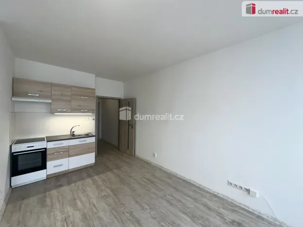 Pronájem bytu 1+kk, Břeclav, J. Opletala, 30 m2