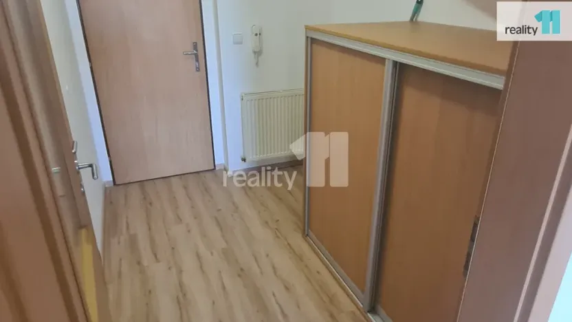 Pronájem bytu 1+kk, Jesenice, Příčná II., 33 m2