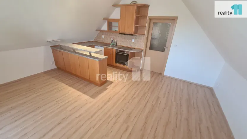 Pronájem bytu 1+kk, Jesenice, Příčná II., 33 m2