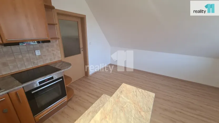 Pronájem bytu 1+kk, Jesenice, Příčná II., 33 m2