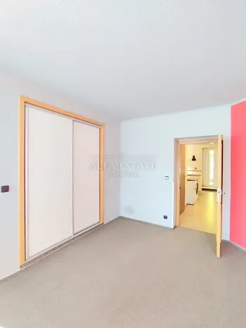 Pronájem bytu 1+1, Dalovice, Pod Parkem, 40 m2