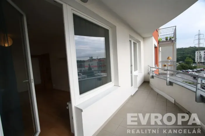 Pronájem bytu 2+kk, Praha - Hloubětín, Nademlejnská, 54 m2