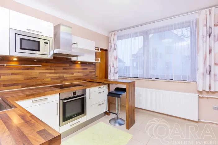 Pronájem rodinného domu, Opařany, 147 m2