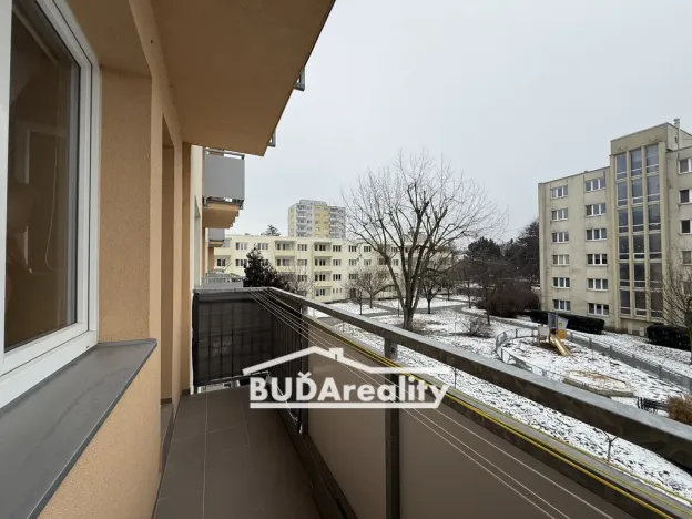 Prodej bytu 3+1, Zlín - Malenovice, Husova, 65 m2