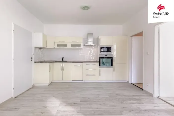 Prodej bytu 3+kk, Stod, Komenského nám., 60 m2