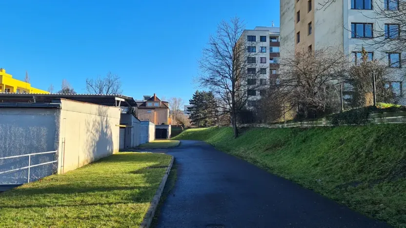 Pronájem garáže, Praha - Podolí, Bohuslava Martinů, 18 m2