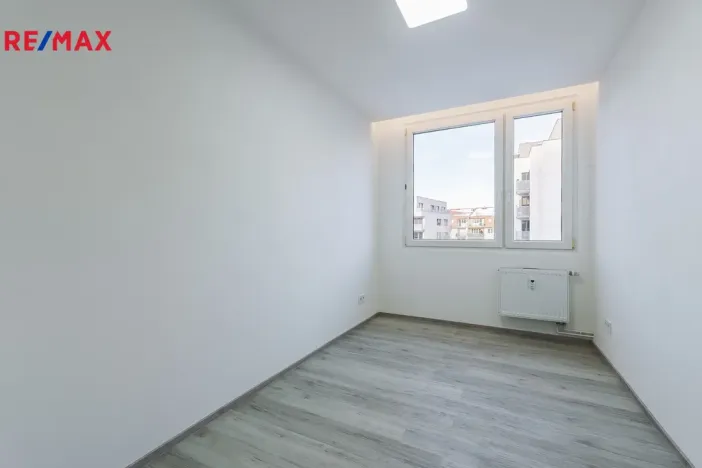 Pronájem bytu 3+1, Praha - Střížkov, Habartická, 61 m2