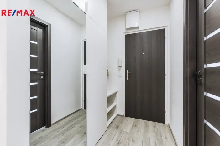 Pronájem bytu 3+1, Praha - Střížkov, Habartická, 61 m2