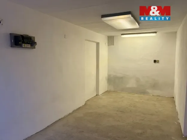 Prodej garáže, Adamov, Fibichova, 15 m2