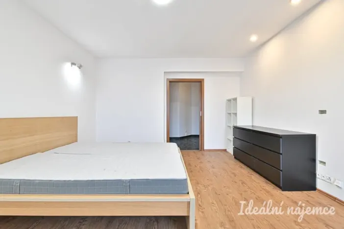 Pronájem bytu 3+kk, Brno, Křídlovická, 65 m2