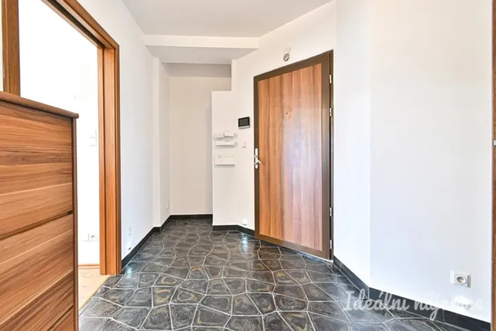 Pronájem bytu 3+kk, Brno, Křídlovická, 65 m2