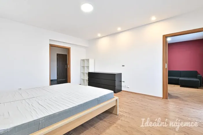 Pronájem bytu 3+kk, Brno, Křídlovická, 65 m2