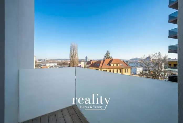 Pronájem bytu 3+kk, Brno, Komárovská, 64 m2