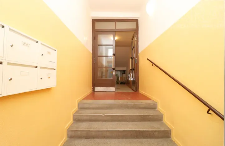 Pronájem bytu 1+1, Praha - Kobylisy, Davídkova, 45 m2