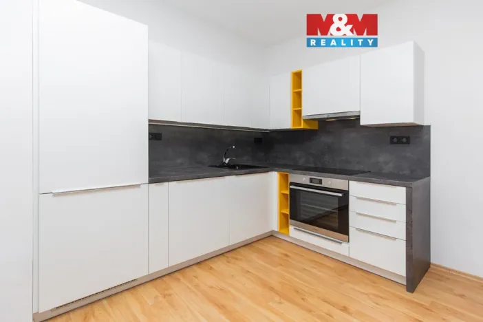 Pronájem bytu 2+1, Pardubice - Zelené Předměstí, Pichlova, 53 m2