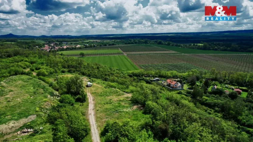 Prodej komerčního pozemku, Postoloprty - Dolejší Hůrky, 21999 m2