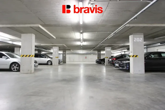 Pronájem garáže, Brno, Spálená, 15 m2